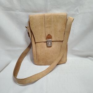 Leather Crossbody Classic Western Saddle Bag Style Tote Flap Snap 37" Strap